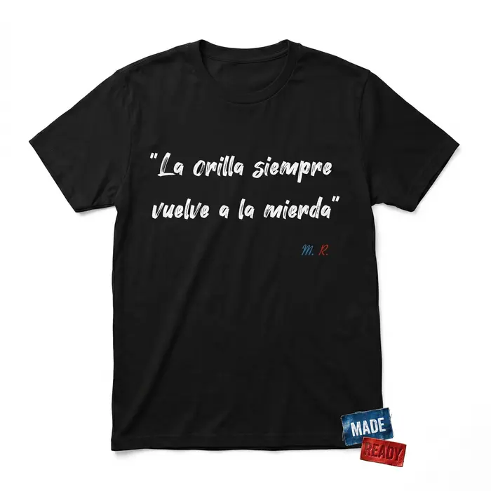 Camiseta intervenida MadeReady con tipografía, pieza única "Texto III"